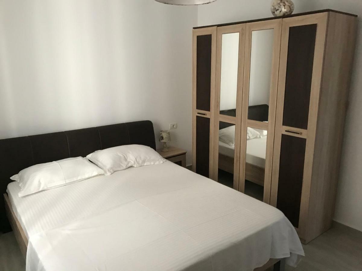 Apartament Kazeboo Mamaia Appartamento Năvodari Esterno foto